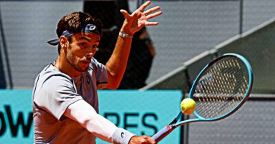 Copertina di Musetti c’è: vince e convince contro Griekspoor, è agli ottavi a Madrid. “Sono stato attento e lucido, senza innervosirmi”