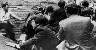 Copertina di Attentato a Trump, nello stesso hotel nel 1981 l’agguato a Ronald Reagan che però fu ferito gravemente