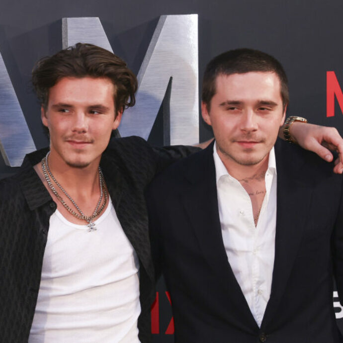 Cruz Beckham tende la mano al fratello Brooklyn e pubblica una vecchia foto d’infanzia: “Spero in una riconciliazione”