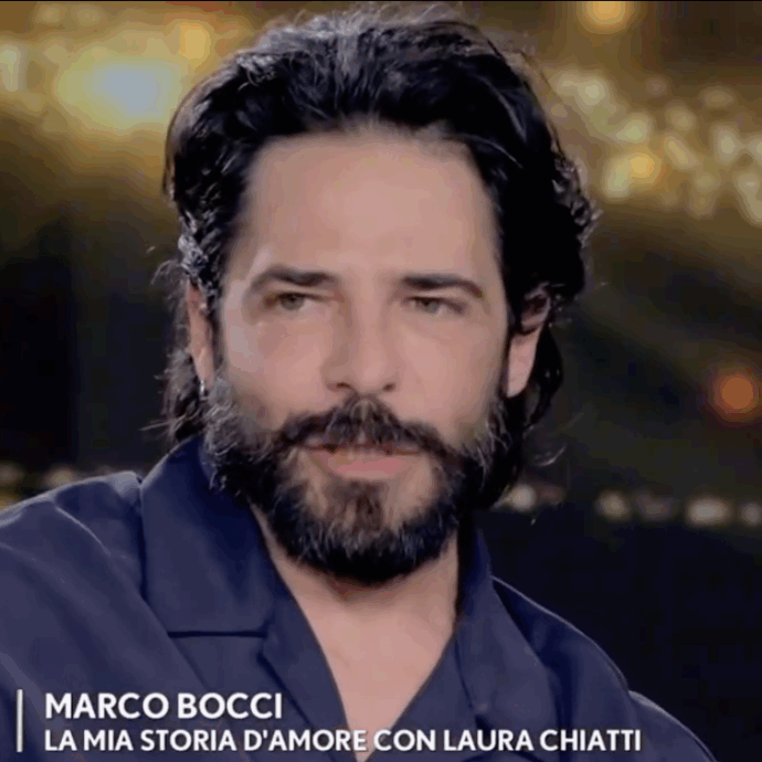 “La grave encefalite mi ha lasciato la memoria a breve termine. Sto da 13 anni con Laura Chiatti ma ci lasciamo e riprendiamo. Sono l’uomo più lasciato della storia”: così Marco Bocci