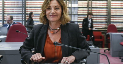 Copertina di L’Ufficio di bilancio: “Nello scenario peggiore le famiglie povere subiranno un’inflazione del 4%”. E riparte il drenaggio fiscale