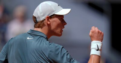 Copertina di Sinner, è la 25ª vittoria  consecutiva. Poi attacca Madrid: “Si gioca tardi”