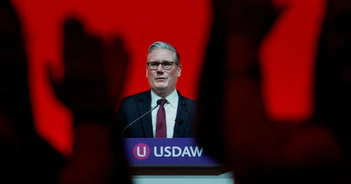 Starmer resiste in Parlamento (almeno per ora)