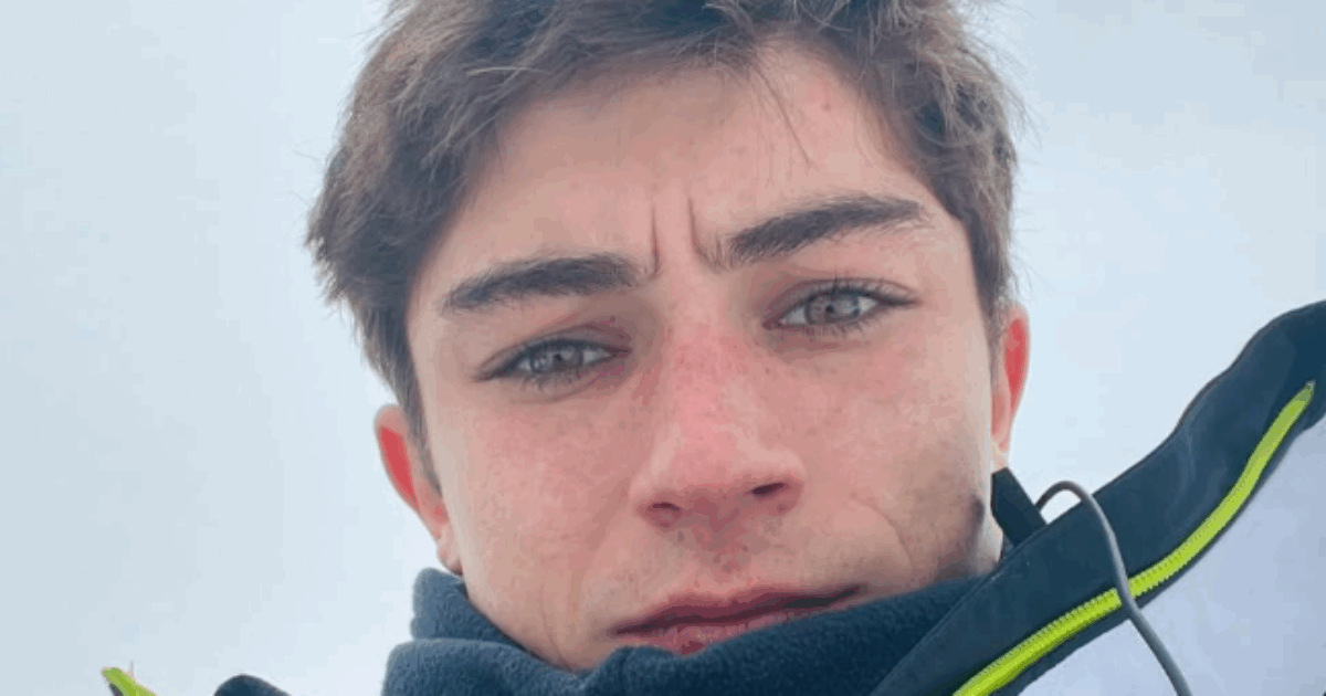 “Faccio il commesso e non me ne vergogno. Pensate che gli attori ‘medi’ guadagnino milioni, non è così. Con un progetto non si campa una vita”: le parole di Federico Russo de I Cesaroni