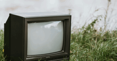 Copertina di La prima serata inizia troppo tardi? La soluzione che trovano Rai e Mediaset non è quella attesa dai telespettatori: ecco cosa succederà