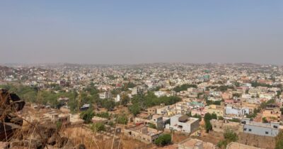 Copertina di Jihadisti e Tuareg tentano un altro colpo di Stato in Mali: uccisi anche paramilitari russi e il ministro della Difesa vicino a Mosca