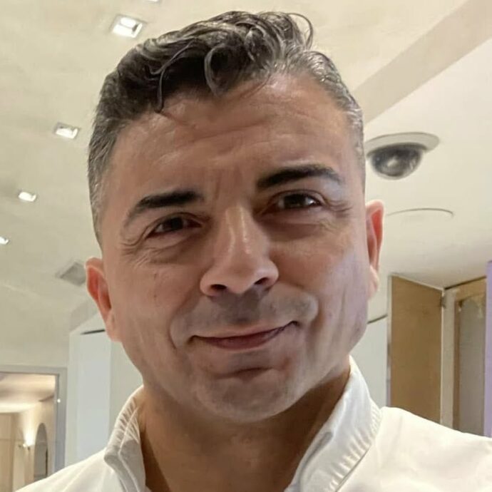 “No a comunisti/fancazzisti” o a “persone con problematiche di alcol droghe o orientamento sessuale”, chef Paolo Cappuccio condannato per discriminazione