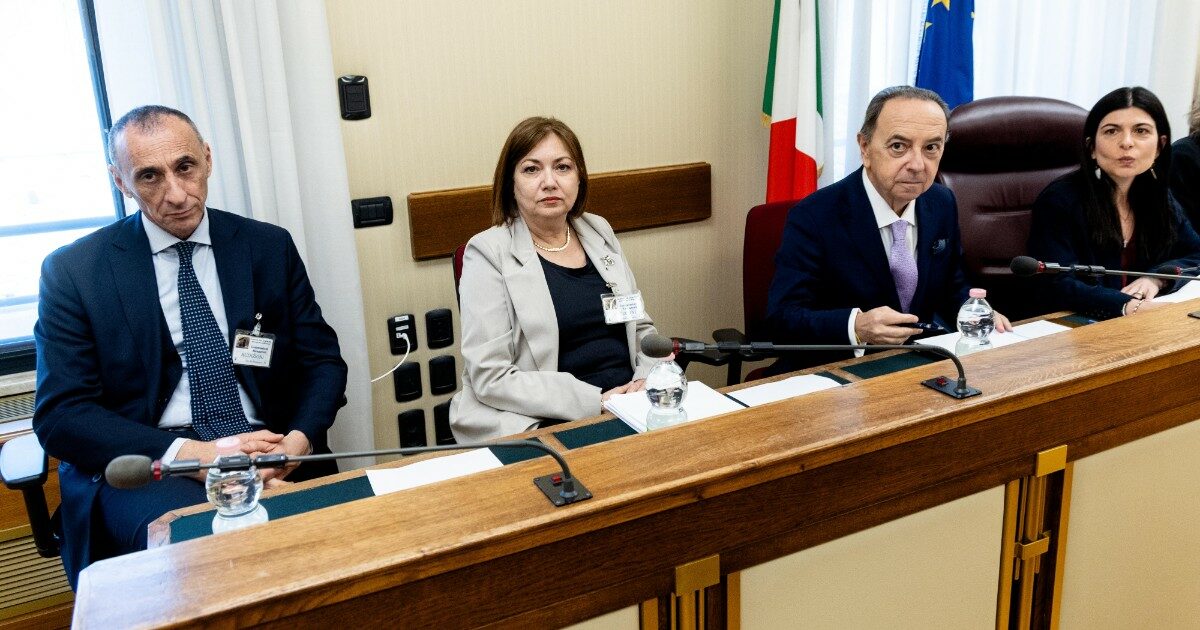https://st.ilfattoquotidiano.it/wp-content/uploads/2026/04/29/Commissione-antimafia-Lo-Voi-1200x630.jpg