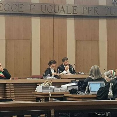 Copertina di ‘Ndrangheta, la guerra dimenticata in Emilia: “Grande Aracri chiese di uccidere Bellini agli amici di Quarto Oggiaro”