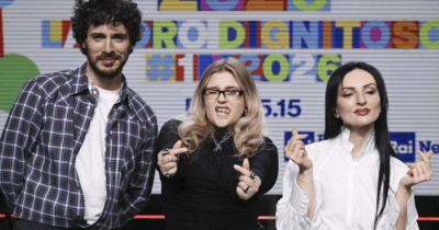 Copertina di Arisa: “Se al Primo Maggio facessimo dei pipponi allucinanti, annoiando i ragazzi, perderemmo subito la metà delle presenze in piazza. Portiamo la leggerezza” – I cantanti del Concertone