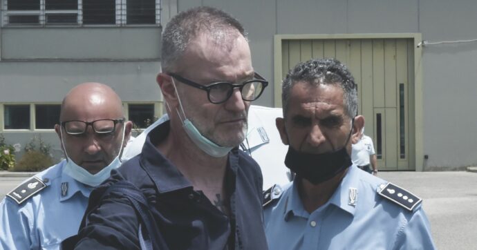 Torte e criminalità: il “Nero” Carminati ritorna sulla scena. A Roma il ‘cecato’ compare di nuovo in un’inchiesta su clan e riciclaggio