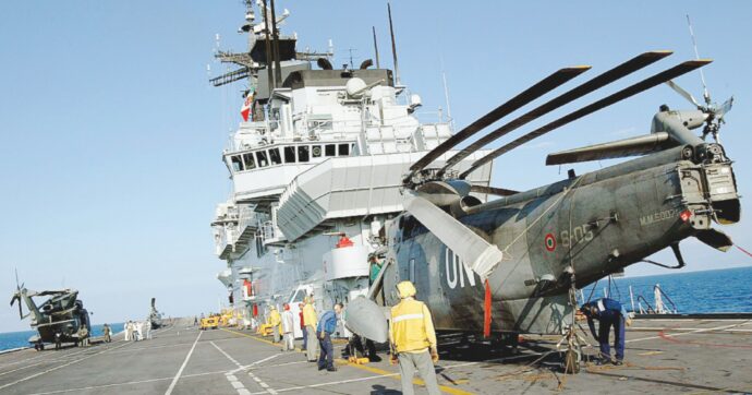 “La nave Garibaldi sia regalata all’Indonesia”. Opposizioni ignorate