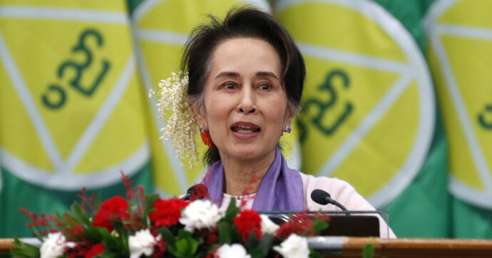 Myanmar, Aung San Suu Kyi sconterà il resto della sua pena ai domiciliari