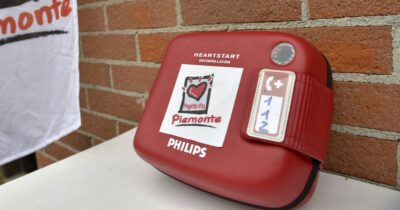 Copertina di Infarti perché manca il defibrillatore, infortuni, clima: è da queste cose che voglio sentirmi al sicuro