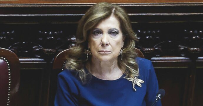 Gaffe Casellati: voleva votare alla Camera, ma è senatrice