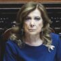 Copertina di Gaffe Casellati: voleva votare alla Camera, ma è senatrice
