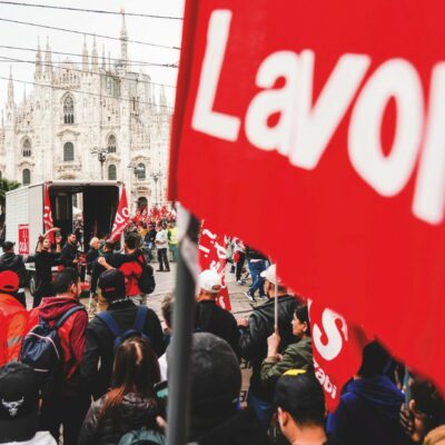 Copertina di Buon Primo Maggio a tutti, con 30 mila  occupati in meno rispetto a marzo 2025