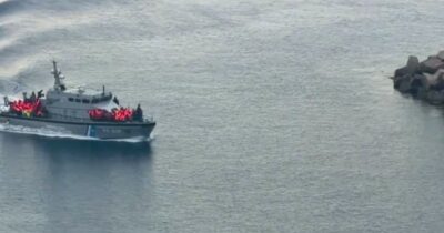 Copertina di Flotilla: 173 attivisti sbarcati a Creta, due leader della missione “trattenuti” dalla Marina e portati in Israele. Denunce di violenze e cortei di protesta sull’isola