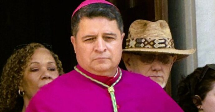 Usa, Papa Leone nomina vescovo un ex immigrato clandestino: chi è Evelio Menjivar-Ayala