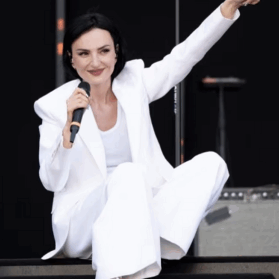 Copertina di Concertone Primo Maggio, cosa resta? Arisa che apre con Futura e vola a quote iperuraniche, gli affondi di Pelù, Delia ‘sbranata’ dai social… Il racconto
