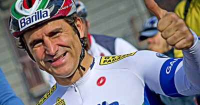Copertina di Addio a Zanardi, lo sport italiano piange il suo campione: “Emblema mondiale”. Un minuto di silenzio in tutte le gare