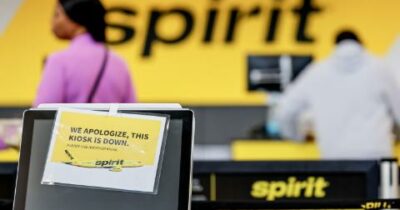 Copertina di Spirit Airlines è fallita: la compagnia Usa era in crisi da tempo. Fatale l’aumento dei costi del carburante