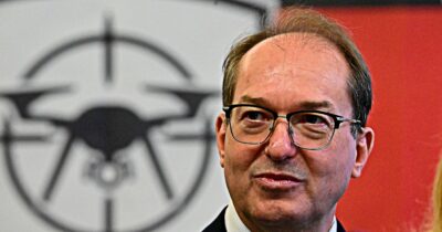 Copertina di La contraddizione della Germania: non riconosce i Talebani, ma tratta con loro per i rimpatri in Afghanistan