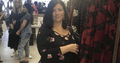 Copertina di “Nome copiato per schiacciare un piccolo brand”: una designer di New York fa causa a Kim Kardashian e al suo marchio Skims