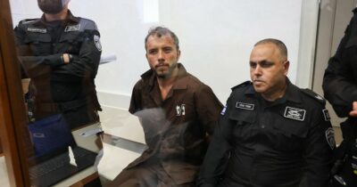 Copertina di Avila e Abukeshek rapiti da Israele: "Trofei di Bibi, li hanno torturati". Udienza sulla detenzione: "Israele vuol prorogarla di 4 giorni" - Diretta