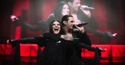 Copertina di Laura Pausini e Achille Lauro duettano in spagnolo “16 marzo” a Città del Messico. Lui ringrazia: “Sei un regalo”, lei risponde: “Tutti ti amiamo” – IL VIDEO