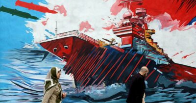 Copertina di Battaglia Usa-Iran a Hormuz. E Trump ripete: “Vi cancello”