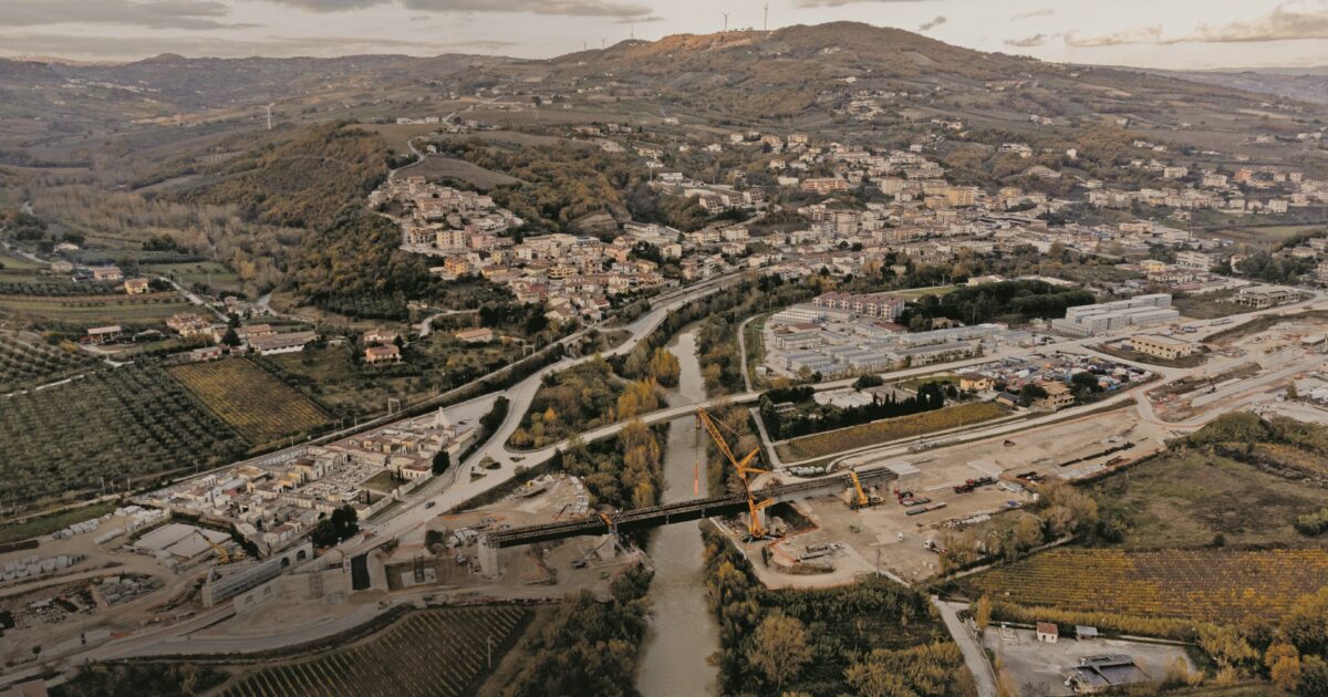 Tav senza No Tav. Nel paese  dei cantieri gli affitti vanno alle stelle (e il traffico dei mezzi pesanti pure)