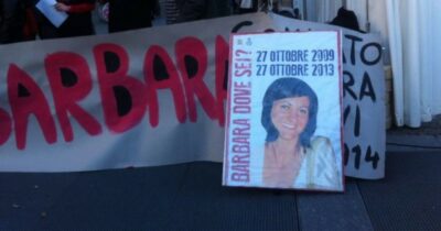 Copertina di Scomparsa di Barbara Corvi, indagini riaperte: nuovi esami sul Dna delle cartoline. Il marito: “Disponibile a qualsiasi accertamento”