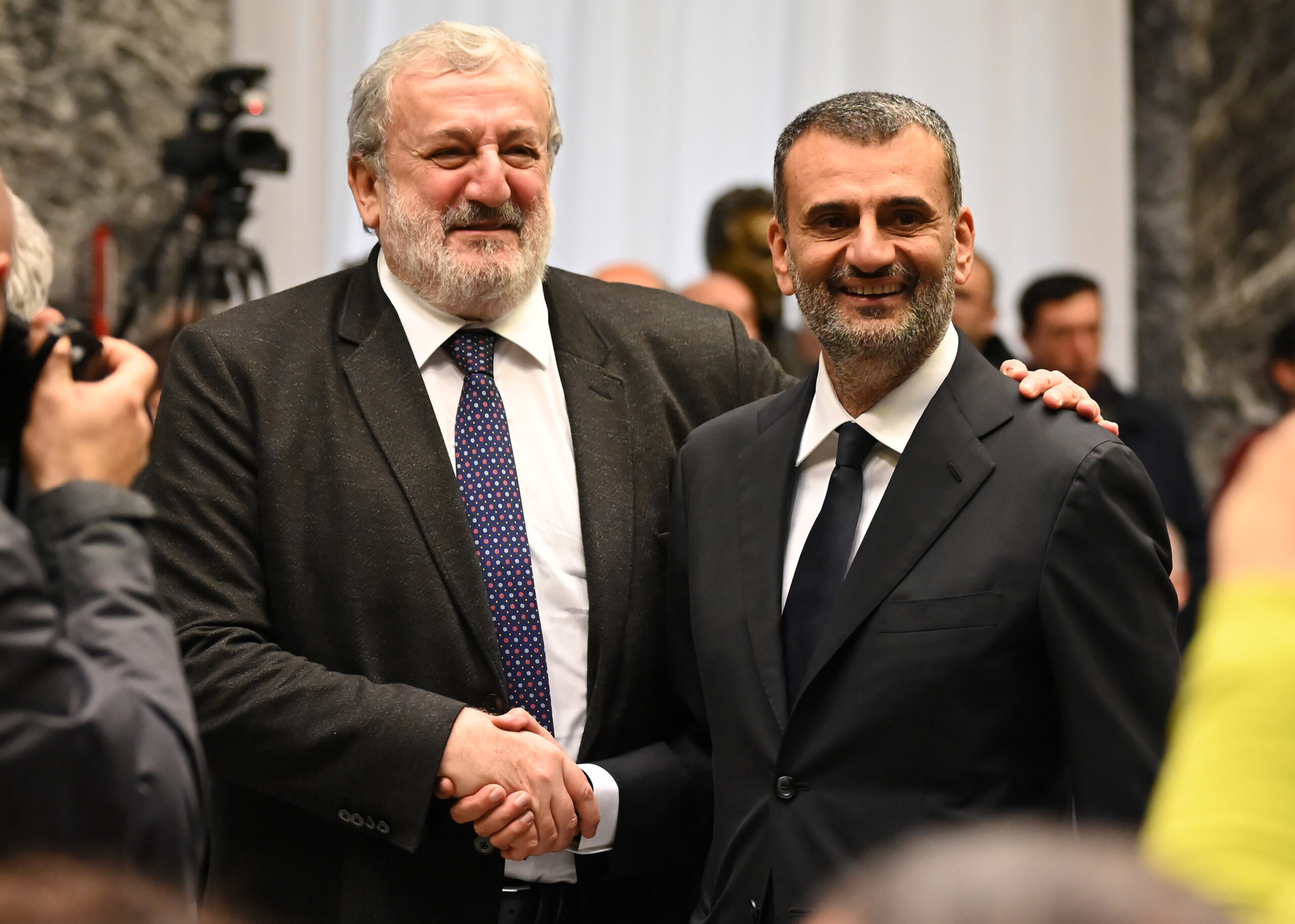Emiliano, tramonta l’incarico in Regione Puglia: terzo no del Csm a Decaro. Verso l’ok alla consulenza (gratuita) in Senato