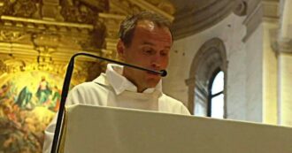 Copertina di Funerali Zanardi, l’omelia: “Anche da morto continuerà a parlare di obiettivi”