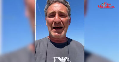 Copertina di La Sumud Flotilla pronta a ripartire, il racconto dell’inviato del Fatto: “Rotta verso la Turchia, lì faremo il punto per Gaza”