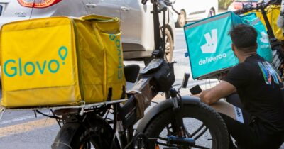 Copertina di Glovo e Deliveroo: “Ingannevoli sull’etica”