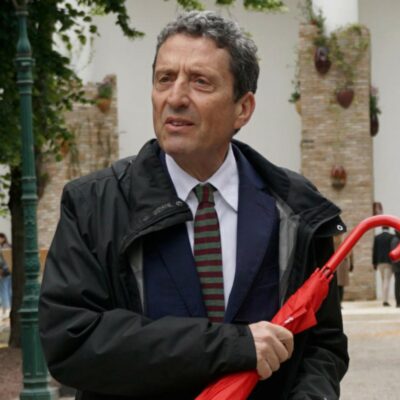 Copertina di Biennale di Venezia, Buttafuoco attacca il governo: “Nessuna ingerenza sull’arte”