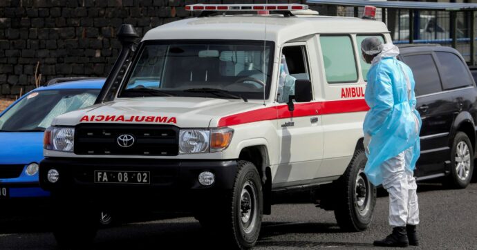 Hantavirus, 3 evacuati da nave: verso Tenerife