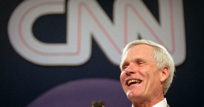 È morto Ted Turner, rivoluzionò la tv con la Cnn. Aveva 87 anni. Il cordoglio dell’azienda: “Il gigante sulle cui spalle poggiamo”