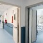 Copertina di Per non bucare la scadenza del Pnrr saltano i controlli su case e ospedali di comunità: cureranno i pazienti prima della verifica dei requisiti minimi