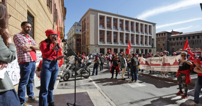 Studenti e sindacati in piazza contro la riforma degli istituti tecnici: “L’istruzione subordinata alle esigenze delle imprese”