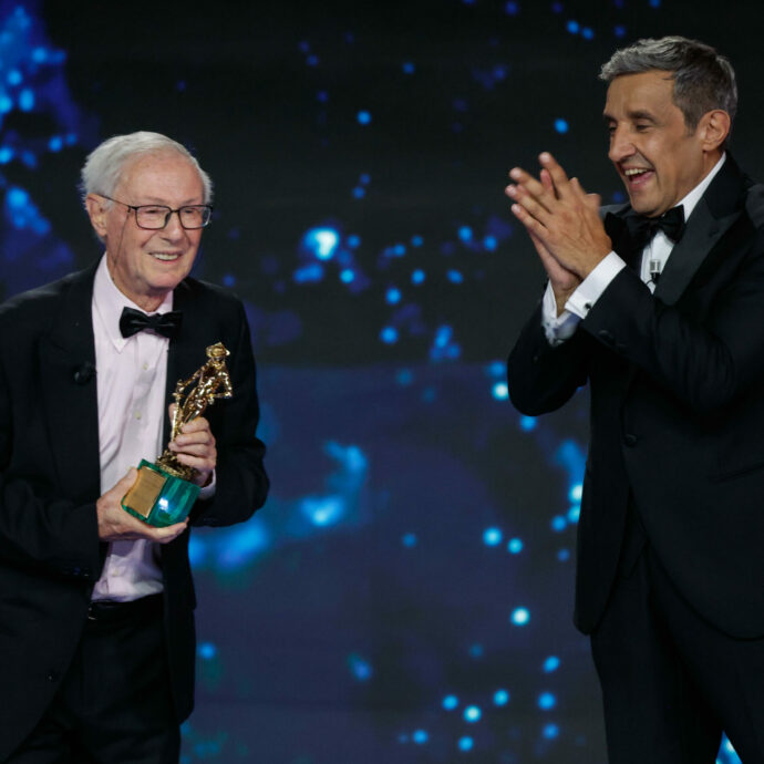 David di Donatello 2026, Le città di pianura di Francesco Sossai trionfa con 8 statuette: Sorrentino a mani vuote. Insinna mattatore della serata: la cronaca della cerimonia