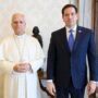 Copertina di Rubio incontra Leone XIV in Vaticano dopo gli attacchi di Trump: “Impegno comune a favore di pace e dignità umana”