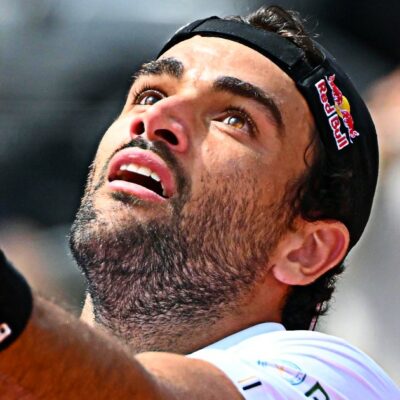 Copertina di Internazionali, flop Berrettini: perde al primo turno con Popyrin e saluta già Roma. Gli altri italiani in campo oggi