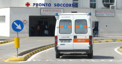 Copertina di “Pronto soccorso, sotto organico il 90%: le attese fino a 23 ore”