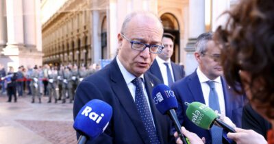 Copertina di Valditara: “Mattarella ucciso dai brigatisti”