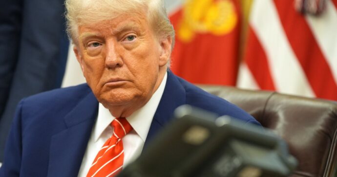 Trump chiama von der Leyen, ultimatum all’Ue: “Tempo fino al 4 luglio, poi i dazi schizzeranno”