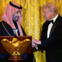Copertina di Per fare la guerra all’Iran Trump ha allontanato l’Arabia Saudita: “A Riyad servono alleanze alternative e può trovarle nella Cina”