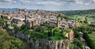 Copertina di Eolico, la Regione Umbria ko al Tar: l’ombra delle mega-turbine alte 200 metri si allunga sulla rocca di Orvieto